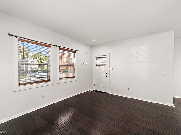 4th image of 1407 W 58th St