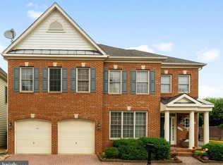 7728 Tea Table Dr, Lorton, VA 22079