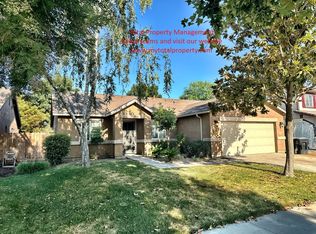 4117 S Crenshaw St, Visalia, CA 93277