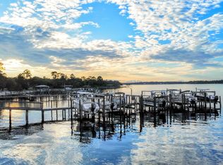 7292 Jacobs Trl, Navarre, FL 32566