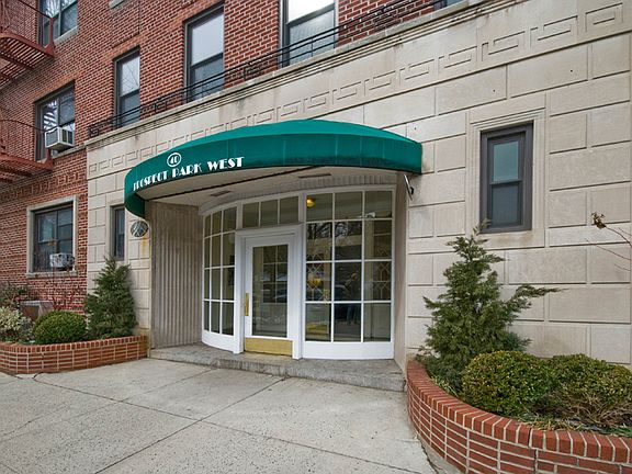 3rd image of 40 Prospect Park W APT 1J