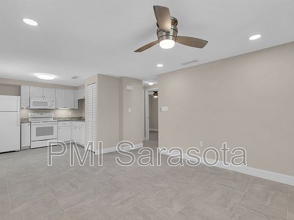 2nd image of 1675 Cherry Ln