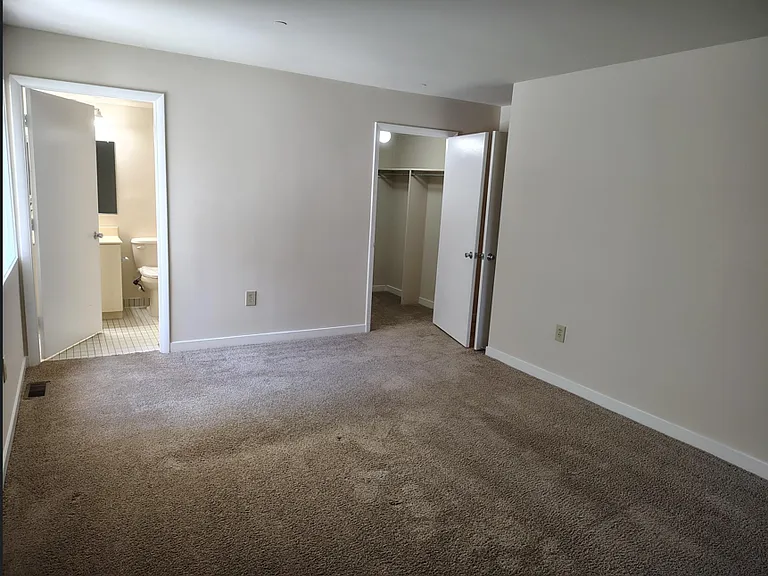 Residences at Pomona Park — Photo 100