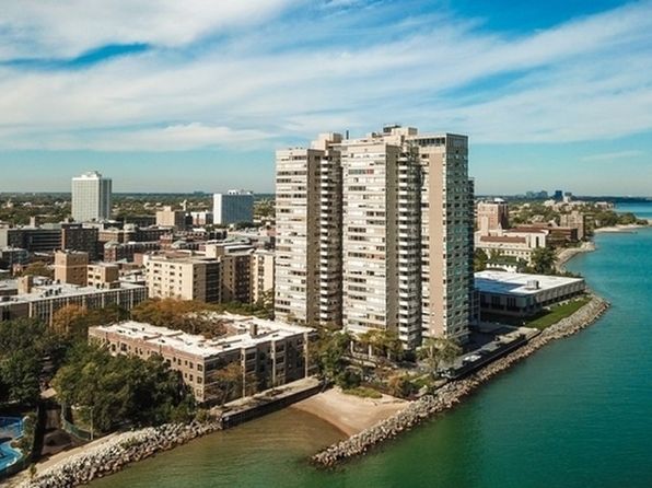 6301 N Sheridan Rd APT 15R, Chicago, IL 60660