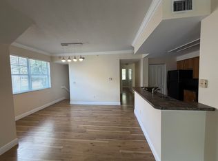 5960 Sample Rd #208, Pompano Beach, FL 33067