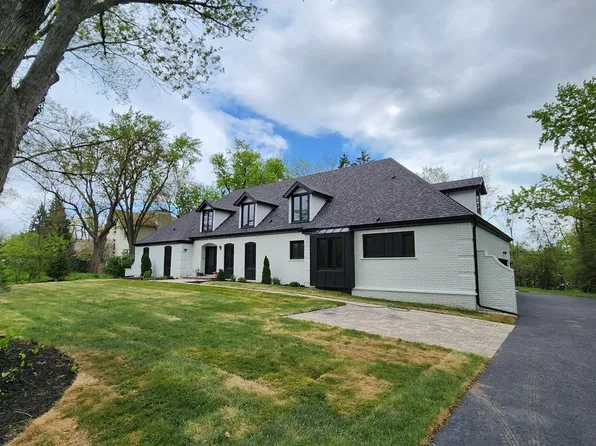 1975 Sunset Ridge Rd, Northfield, IL 60093