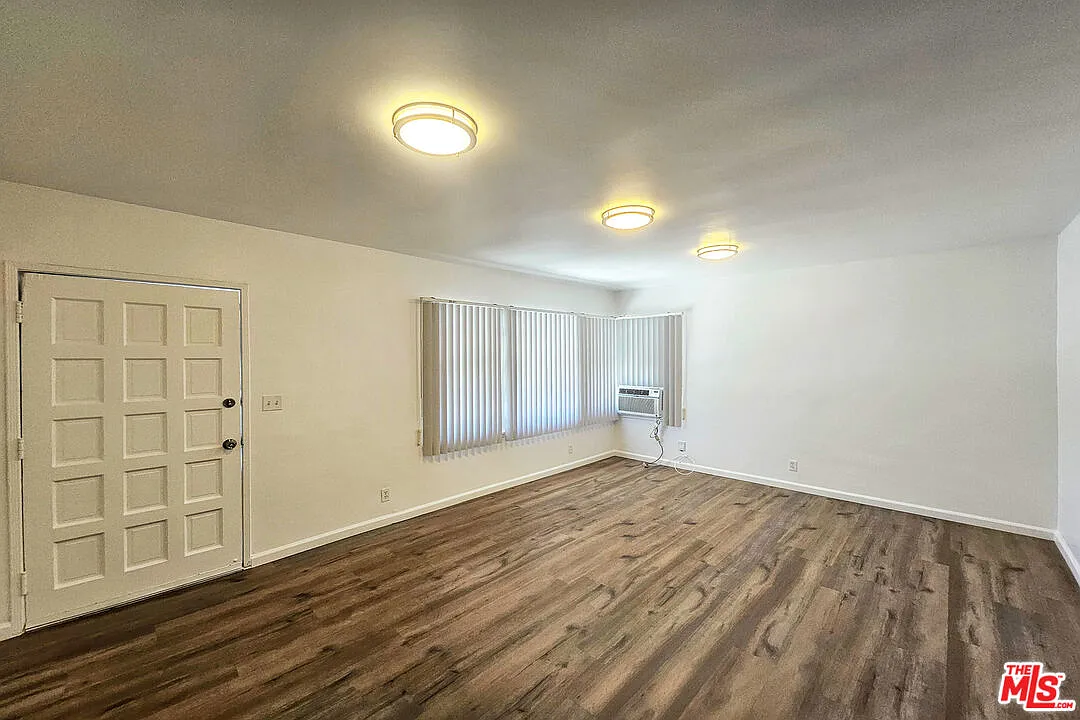 1 bed, 1.0 bath, 750 sqft, $1,975 — Photo 4