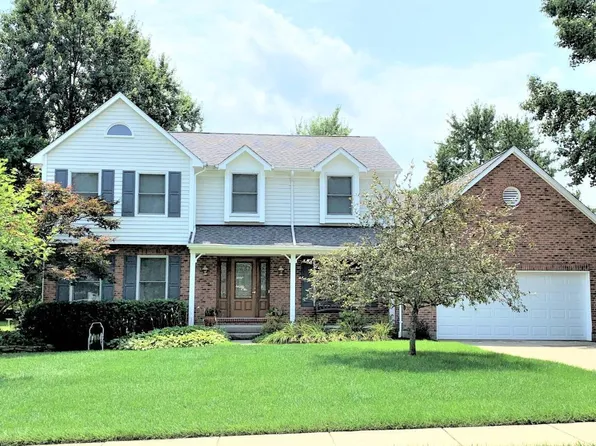 8003 Lancelot Dr, Cincinnati, OH 45244