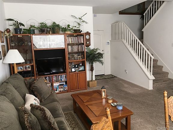 4th image of 27925 Avalon Dr