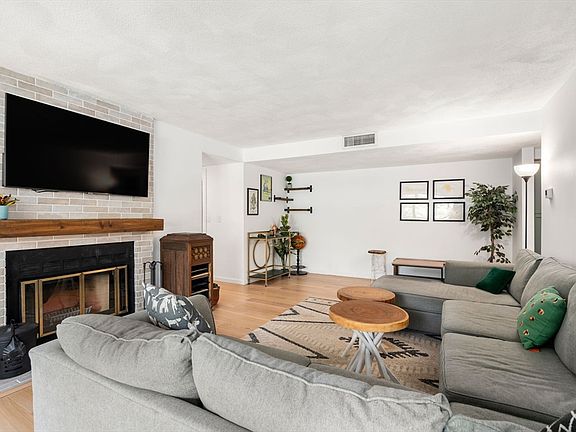 4th image of 1100 Salem St APT 8