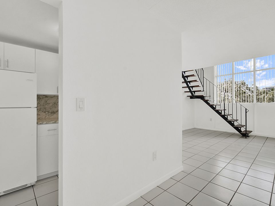 1st image of 134 Salamanca Aveapt 4b