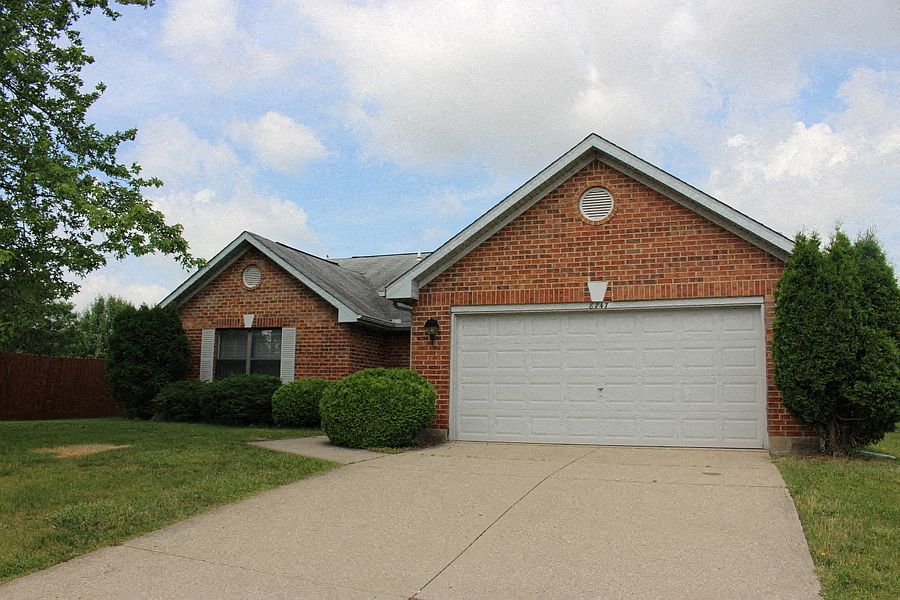 1st image of 8747 Deer Chase Dr