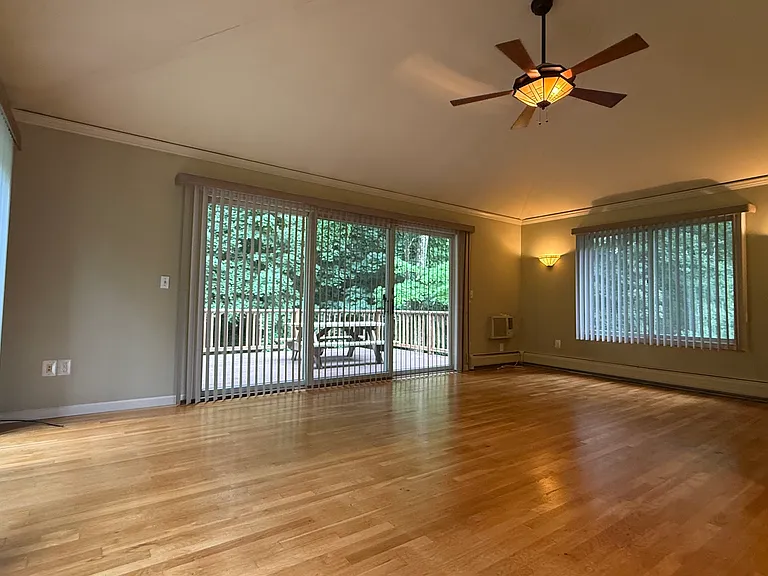 46 Topstone Dr — Photo 6