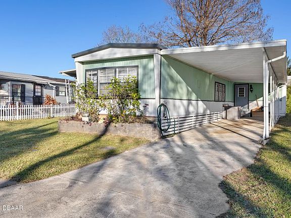 3rd image of 22 Elda Ln