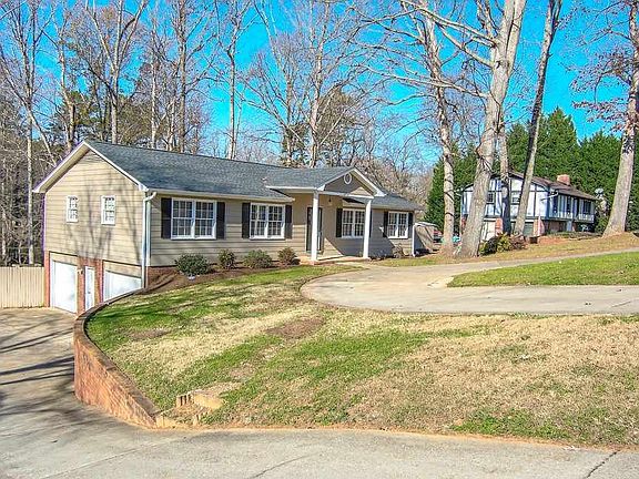 4th image of 4729 Worden Dr