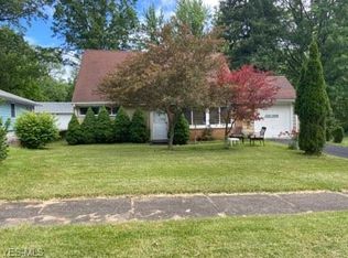 2384 Ridgewood Rd, Youngstown, OH 44502