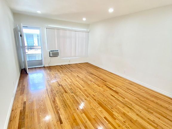 2nd image of 1400 N Gardner St APT 14