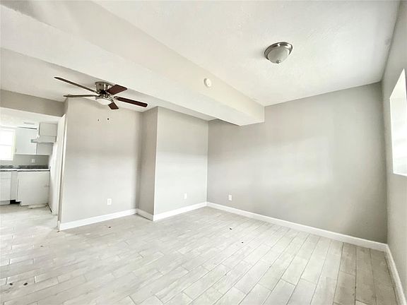 3rd image of 2802 Westside Dr #38