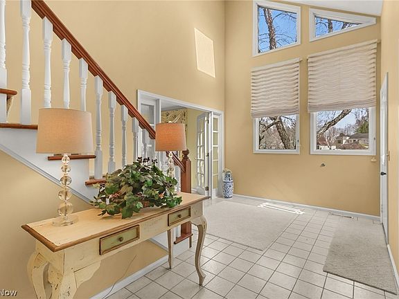 3rd image of 31002 Arlington Cir