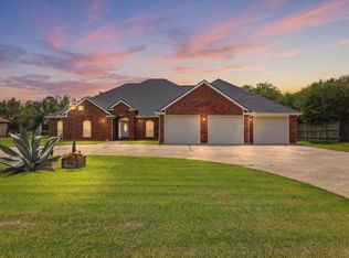 8135 Dawn Dr, Beaumont, TX 77705