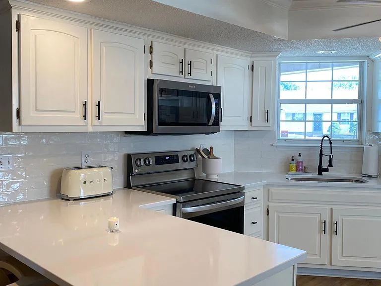 4405 Kings Lake Ct — Photo 5