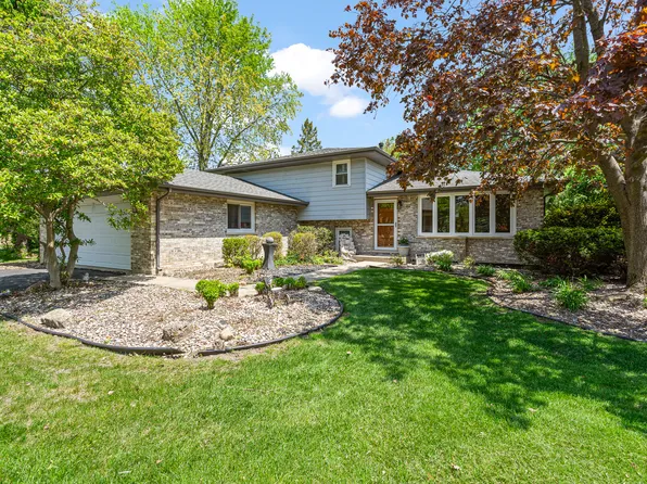 1004 Somerset Acres, New Lenox, IL 60451