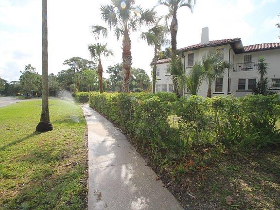 3rd image of 1014 Alhambra Way S