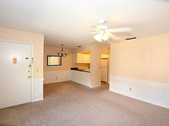 5th image of 306 S Habana Ave #B8