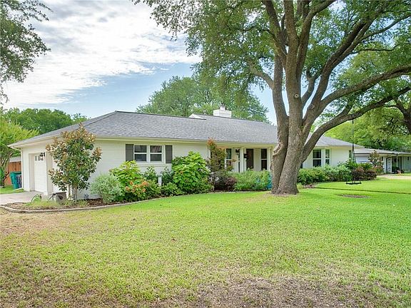 2nd image of 3951 Shannon Dr