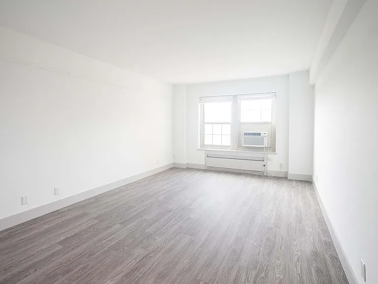 Dining/Living room