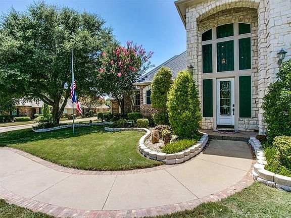 4th image of 621 Green Meadows Ln