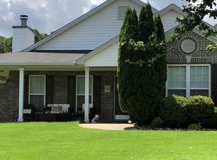 450 Flyway Ln, Winder, GA 30680