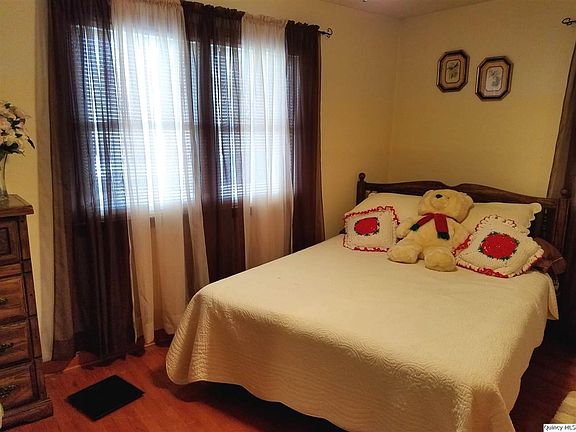 5th image of 3004 Lindell Ave