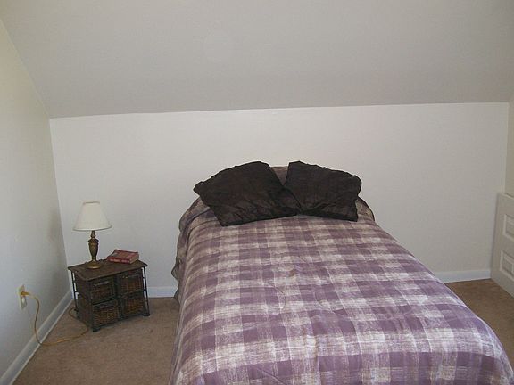 4th image of 4380 Beechgrove Dr