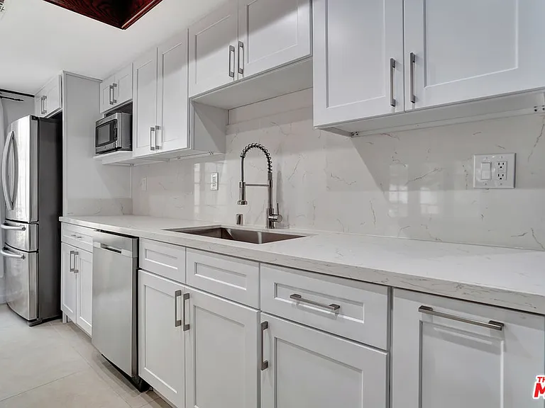 5155 Densmore Ave — Photo 35