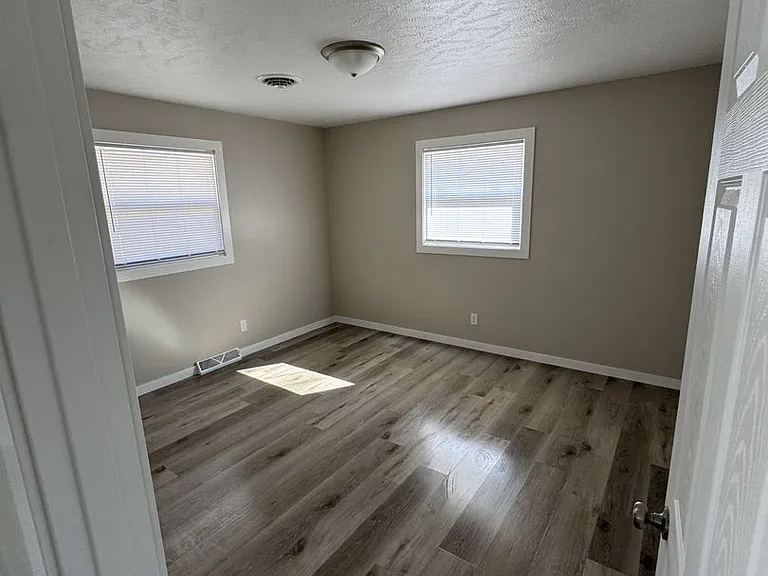 510 S 1st St #2 — Photo 8