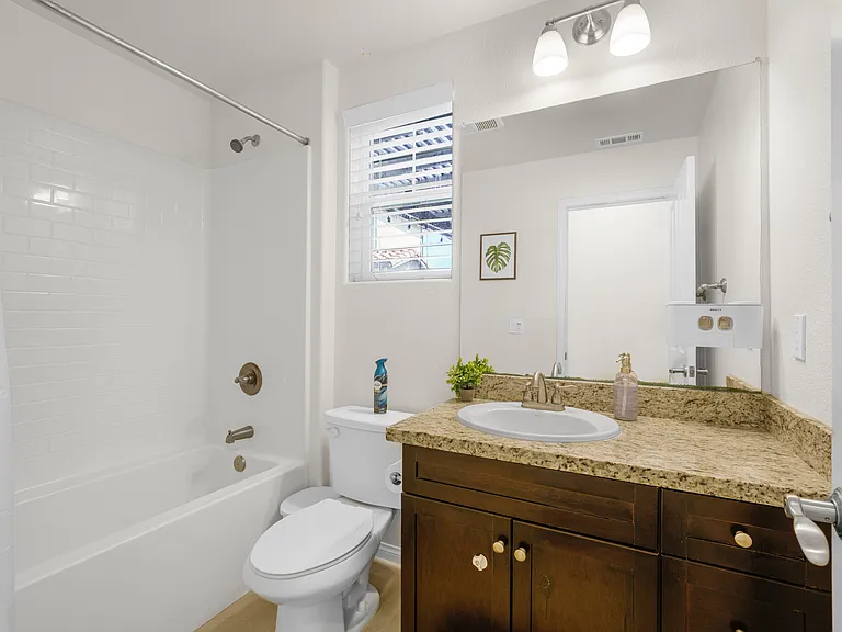 679 Nile River Dr — Photo 9