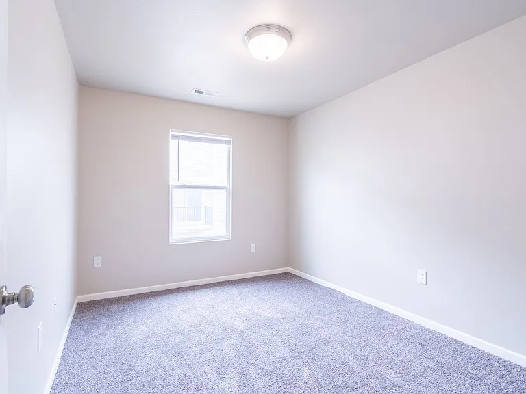 6909 Daniel Defoe Dr — Photo 31