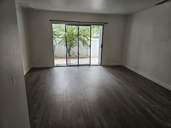 5th image of 56 Allenwood Ln #56