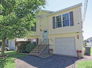 2310 6th Ave, Watervliet, NY 12189
