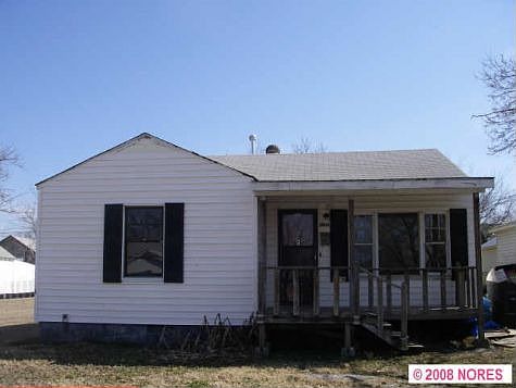 1st image of 1809 N Columbia Pl