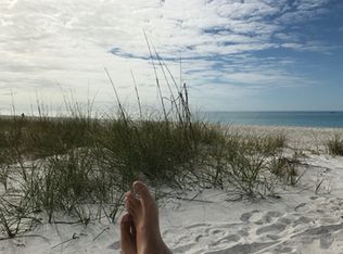 1205 Gulf Dr N, Bradenton Beach, FL 34217