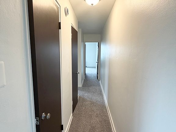 5th image of 1696 Skyline Dr #14