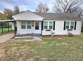 313 N Main St, Owasso, OK 74055