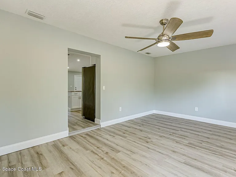 861 Furth Rd NW — Photo 11