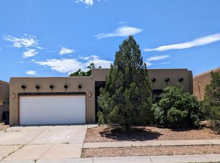 6120 Nassif Ct NW, Albuquerque, NM 87120