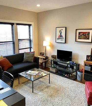 4th image of 525 W Barry Ave #527-2N