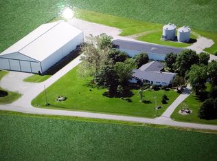 1487 E Cr 100 N, Arcola, IL 61910