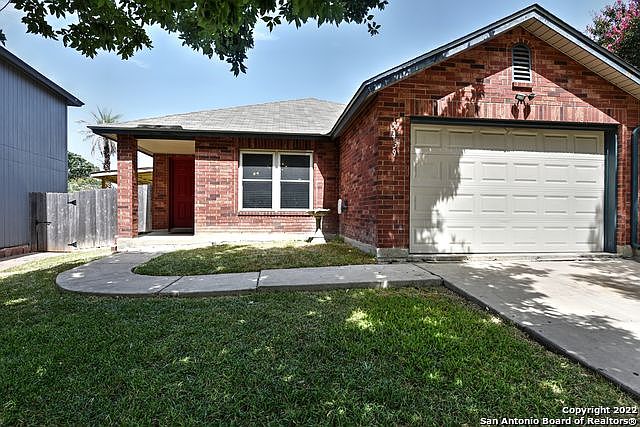 1st image of 5439 Champions Hill Dr
