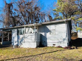 823 E Shawnee St, Tahlequah, OK 74464